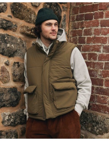 Otaki sleeveless down jacket in khaki En savoir plus